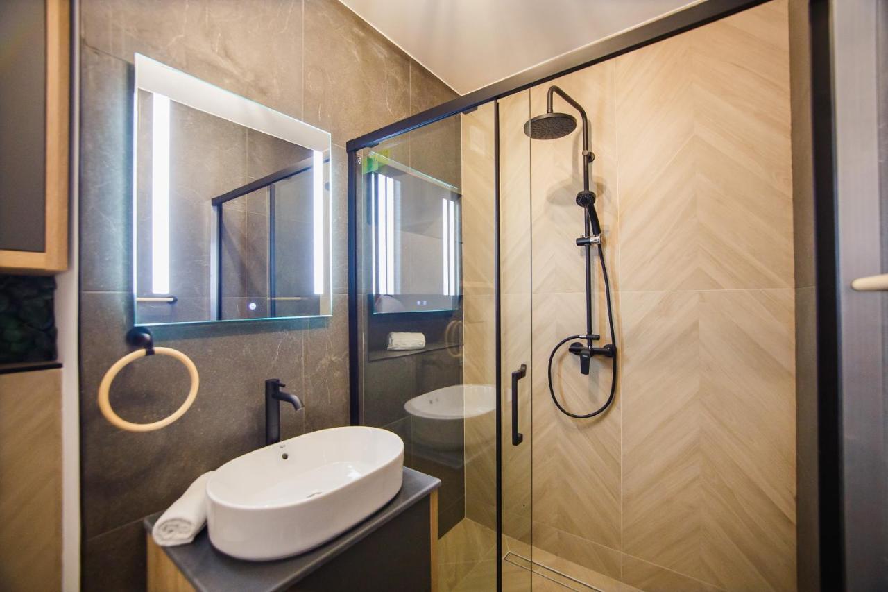 Duo Vibe Apartment Oradea Extérieur photo