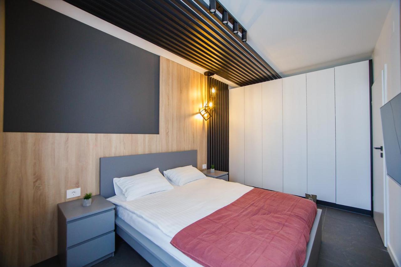 Duo Vibe Apartment Oradea Extérieur photo